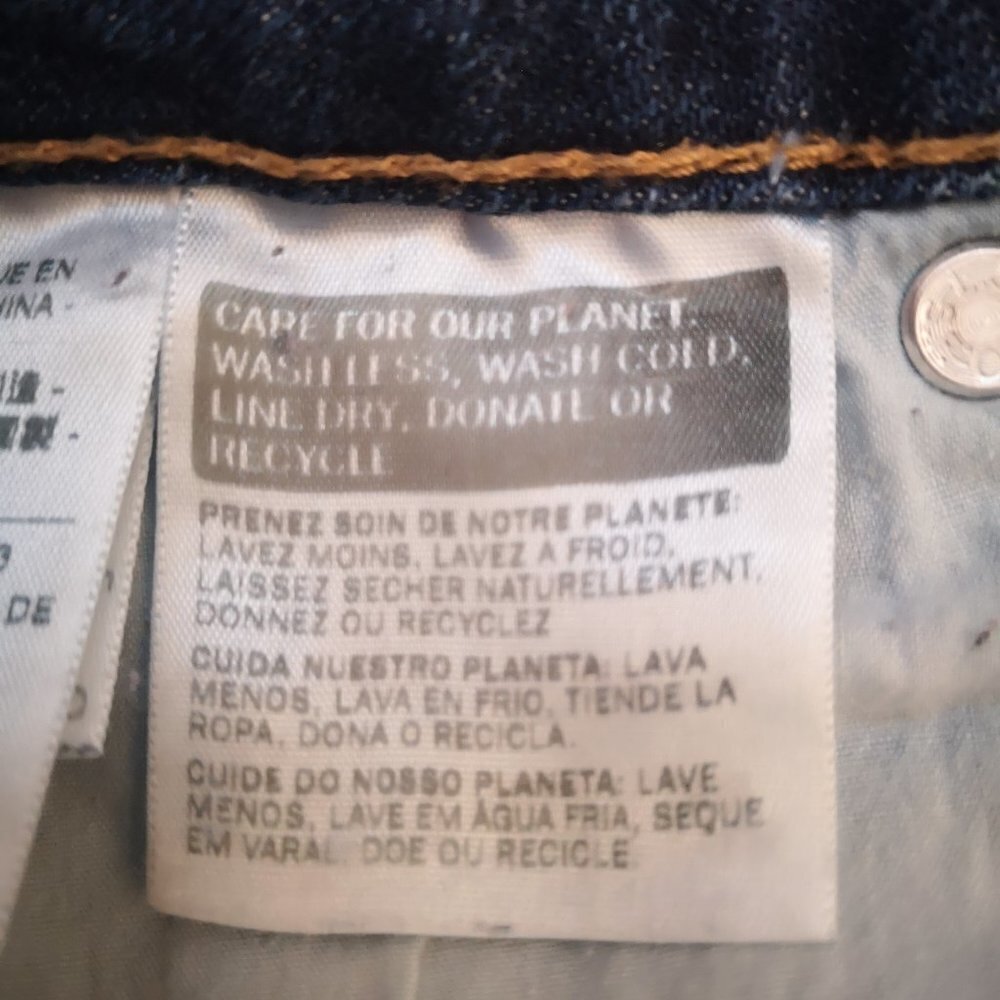Levi's Bold Curve Silhouette Ladies Classic Rise Straight Size 6/28 Jeans - Picture 9 of 13